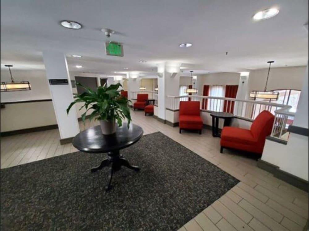 Sleep Inn & Suites BWI Airport Brooklyn Park Exterior photo